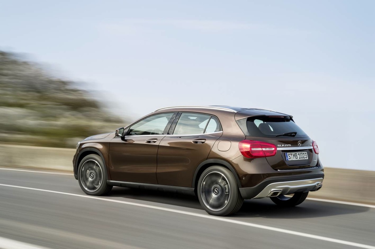 Mercedes Benz Gla Revealed Arriving Early 2014