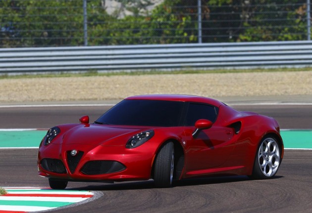 Alfa Romeo 4C drift