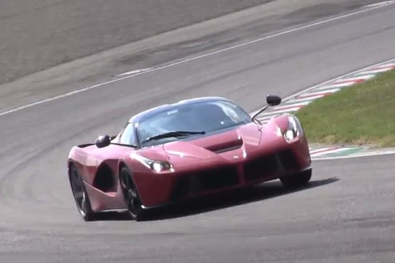 LaFerrari carves up Fiorano circuit, sounds awesome