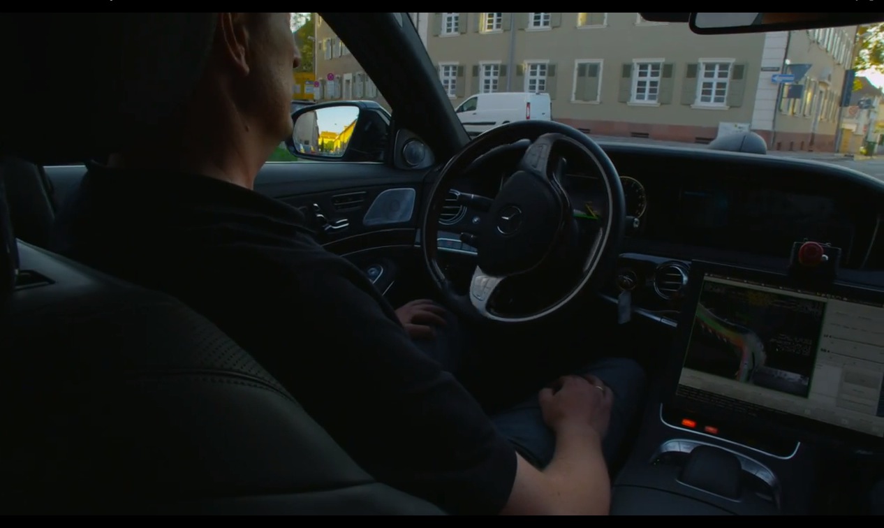 Video: Mercedes-Benz showcases S 500 ‘Intelligent Drive’ prototype