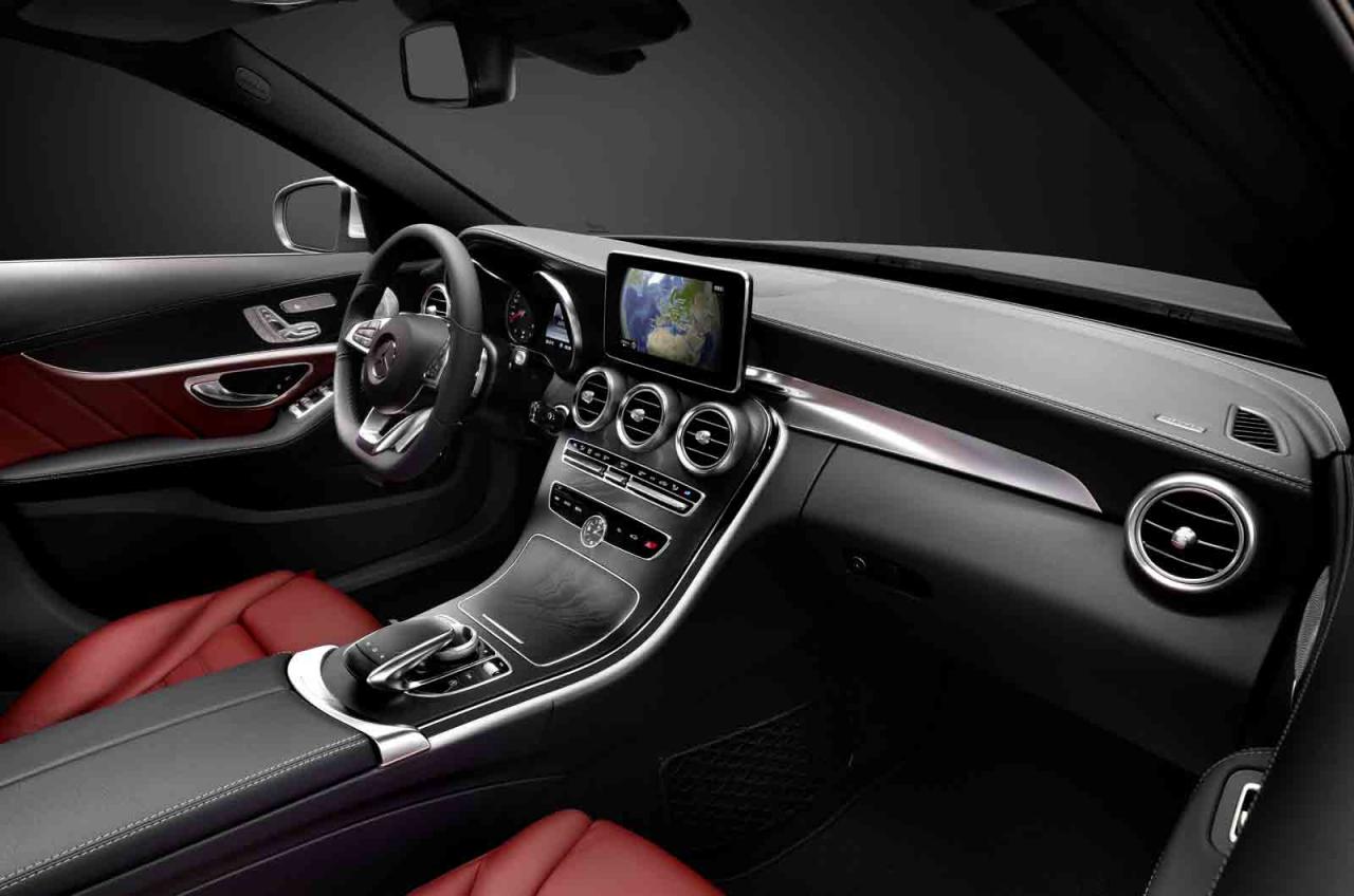 2014 Mercedes-Benz C-Class interior officially unveiled