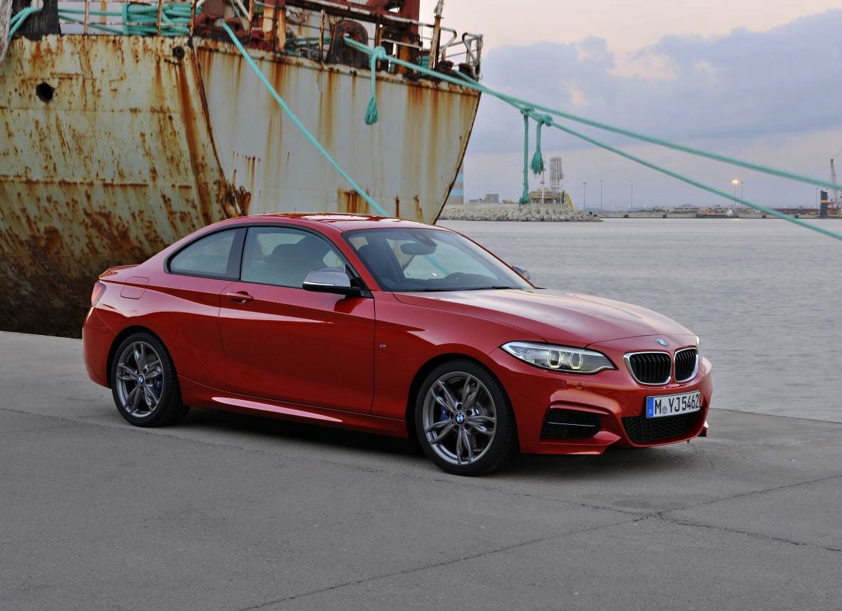BMW 2 Series Coupe revealed, including M235i