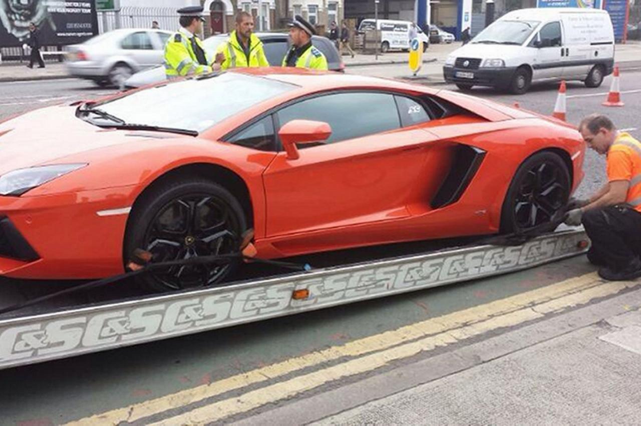 Lamborghini Aventador seized in London for being uninsured