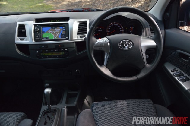 2013 Toyota HiLux SR5 interior