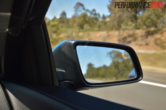 2014 Holden Commodore SV6-blind-spot warning