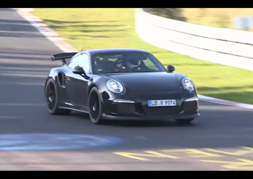 Video: 2014 Porsche 911 GT2 spied on the Nurburgring