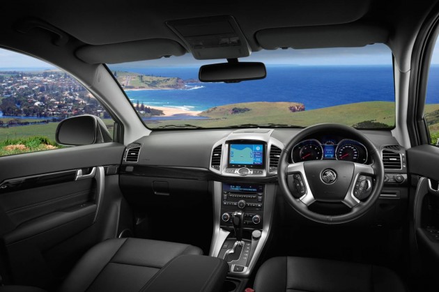 2014 Holden Captiva interior