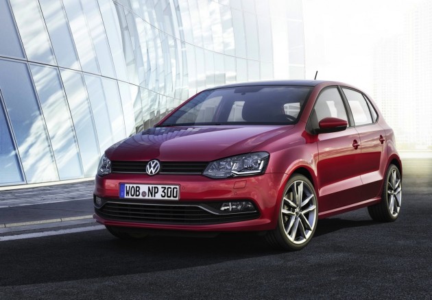 2014 Volkswagen Polo-red