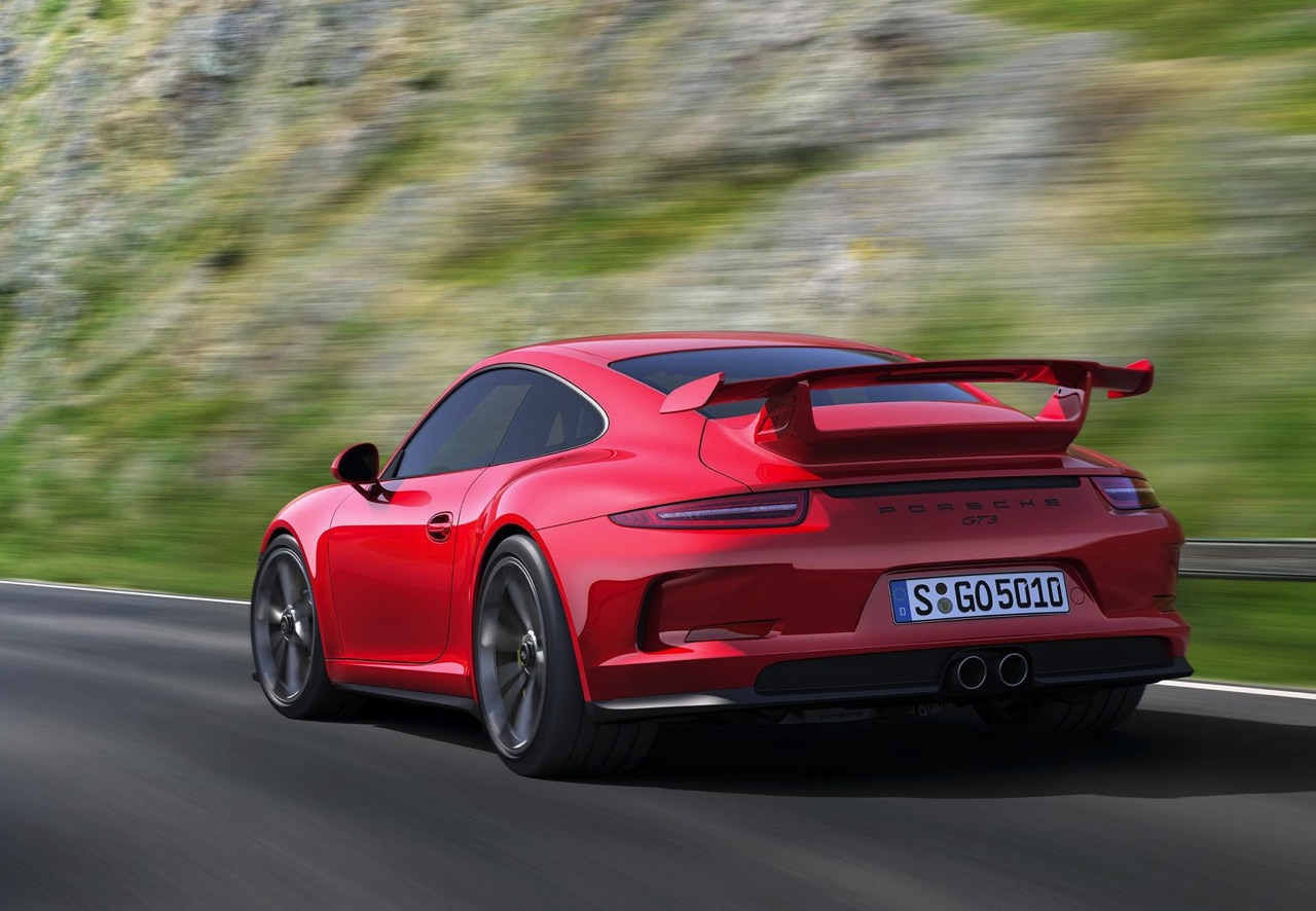 Porsche announces extra warranty for 991 GT3 owners – report