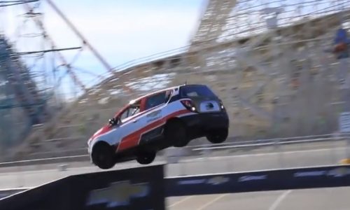 Rob Dyrdek set reverse car jump world record in Sonic RS