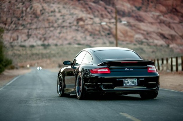 Switzer Porsche 911 Turbo tuned to 900hp – PerformanceDrive