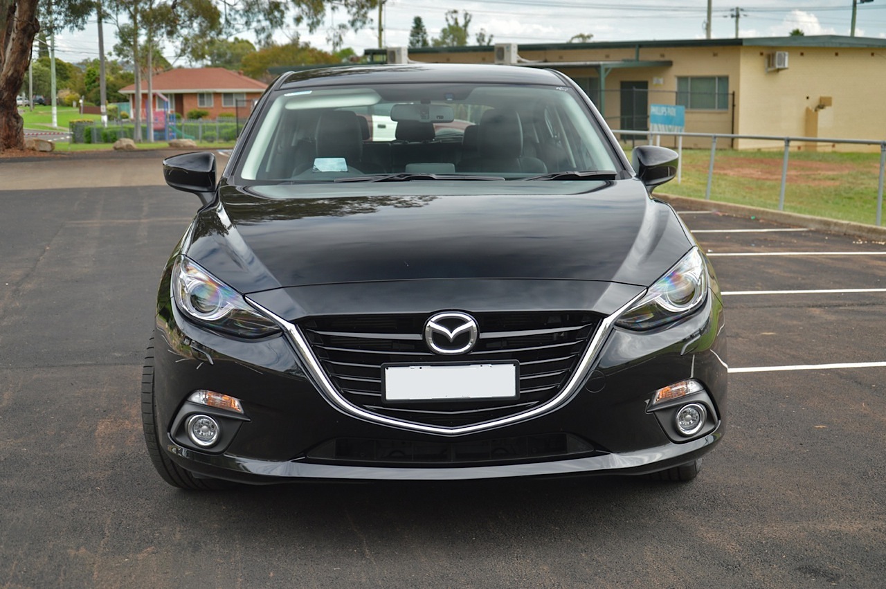 Поменяю мазду 3. Mazda3 sp25 gt. Ближний свет Мазда 3 2014. Мазда 3 BM 2014 свет фар. Оптика Мазда 3 БМ.