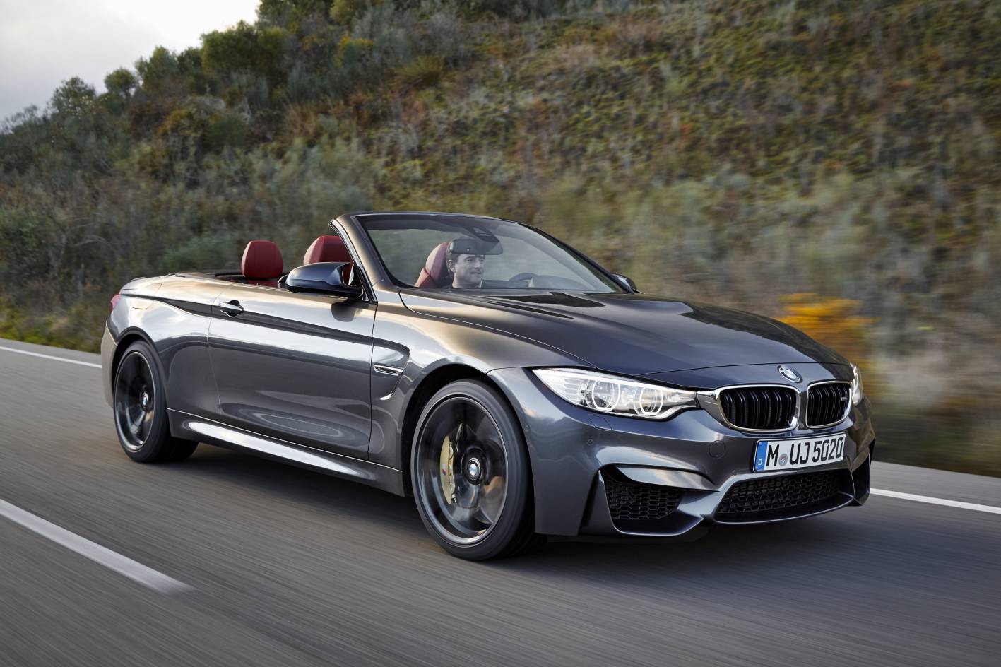New BMW M4 Convertible revealed
