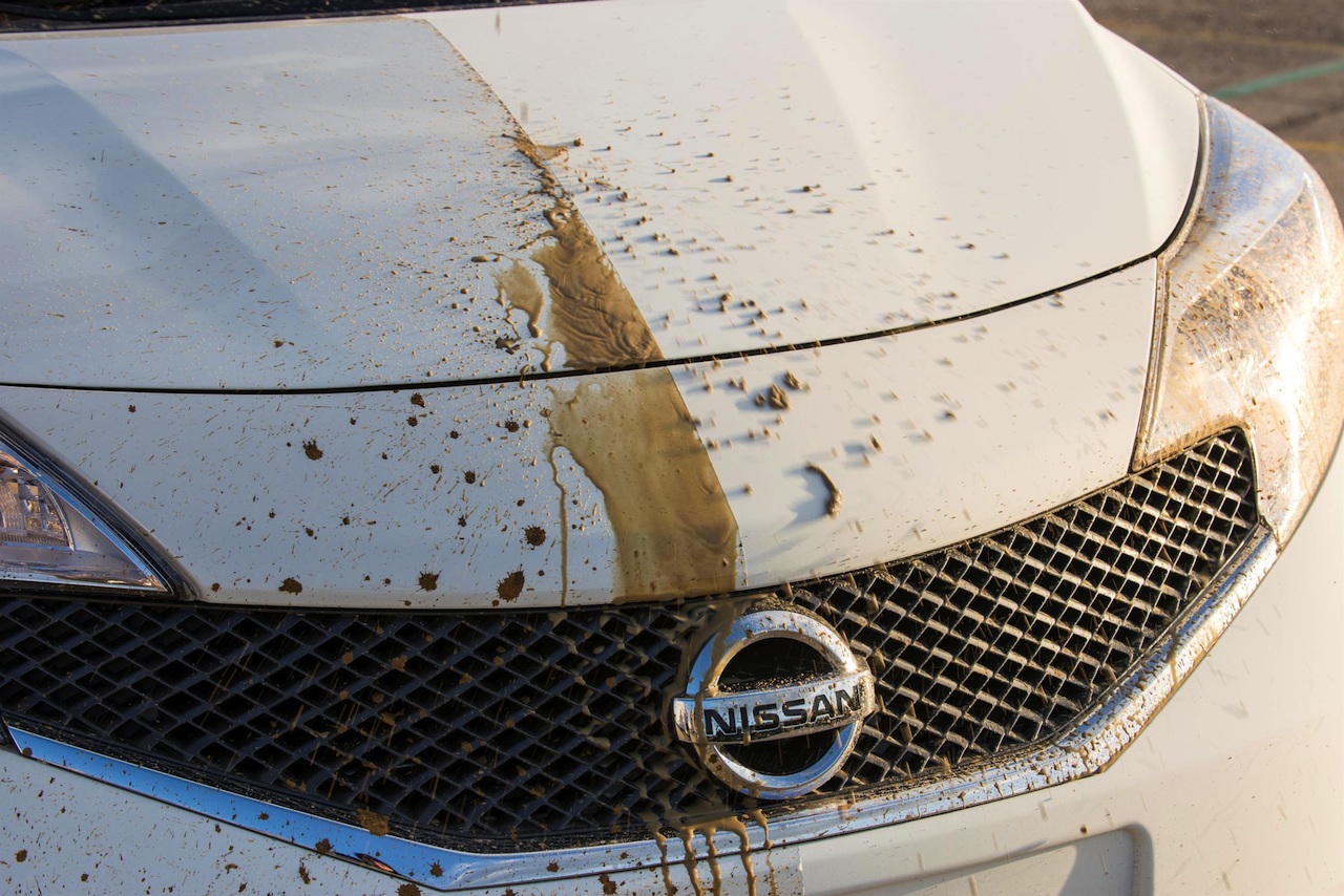 Video: Nissan develops self-cleaning car