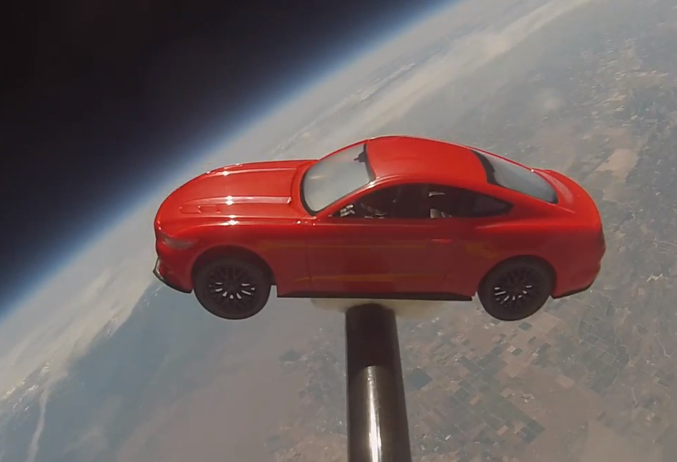 2015 Ford Mustang makes it to space