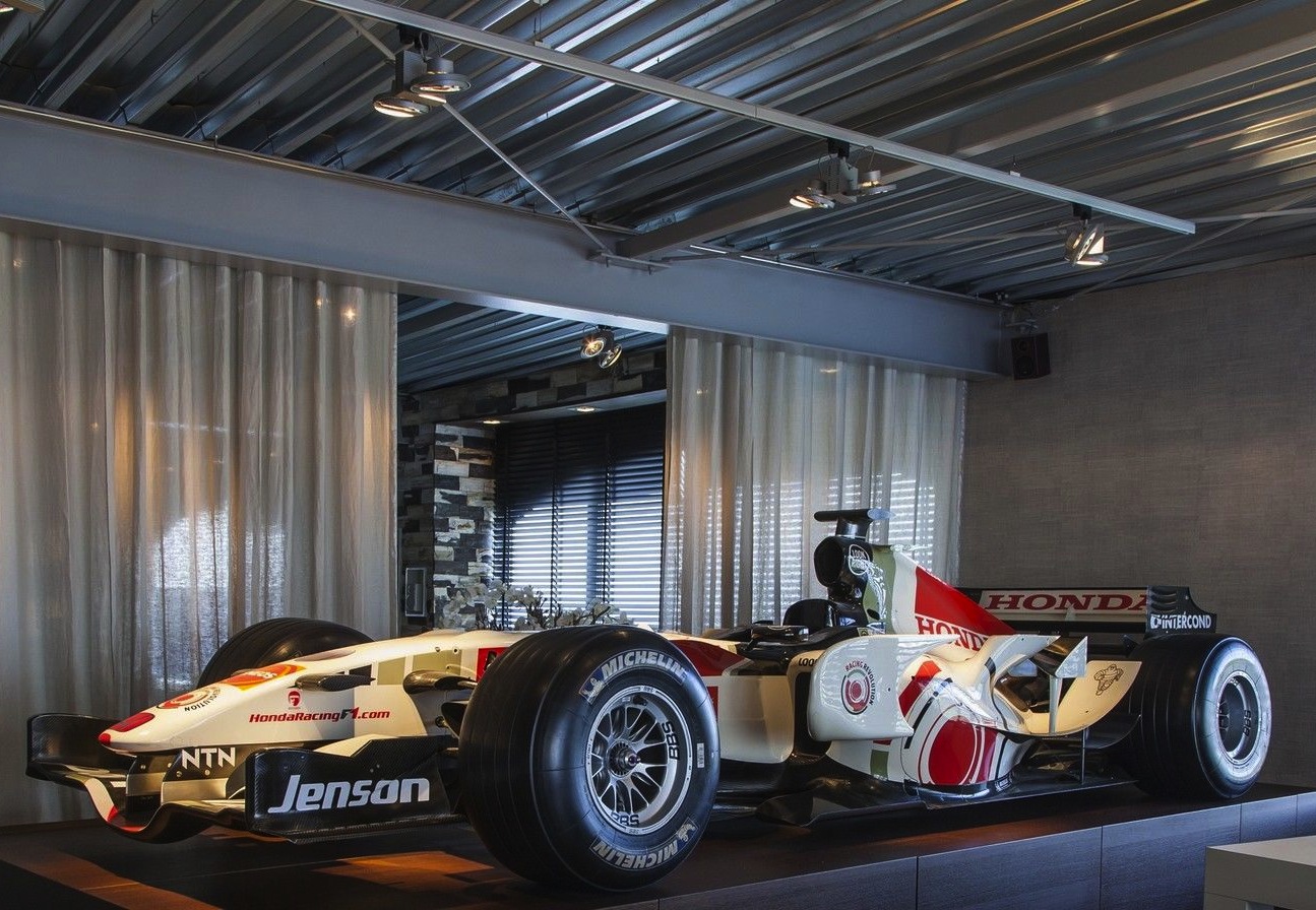 For Sale: Jenson Button’s 2006 Honda RA106-4 F1 car