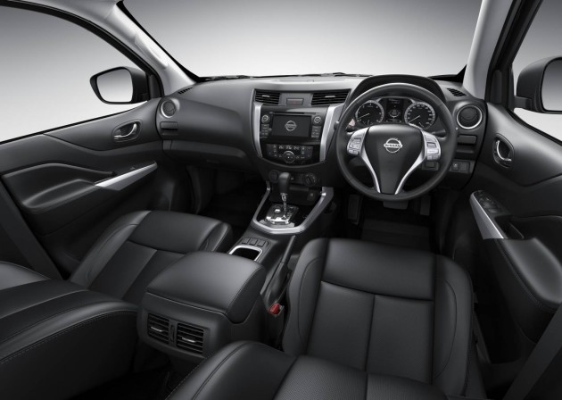 2015 Nissan Navara-interior
