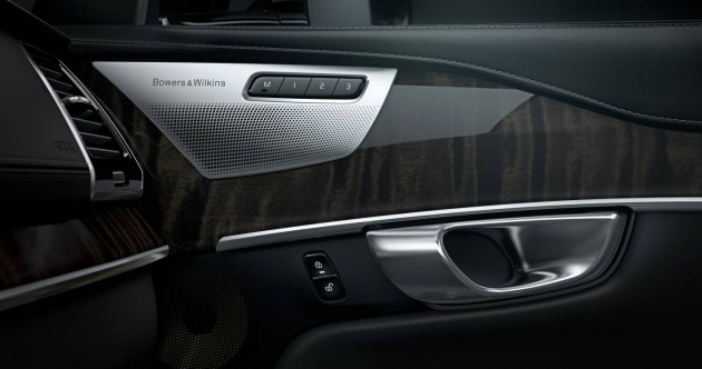 2015 Volvo XC90-door speakers