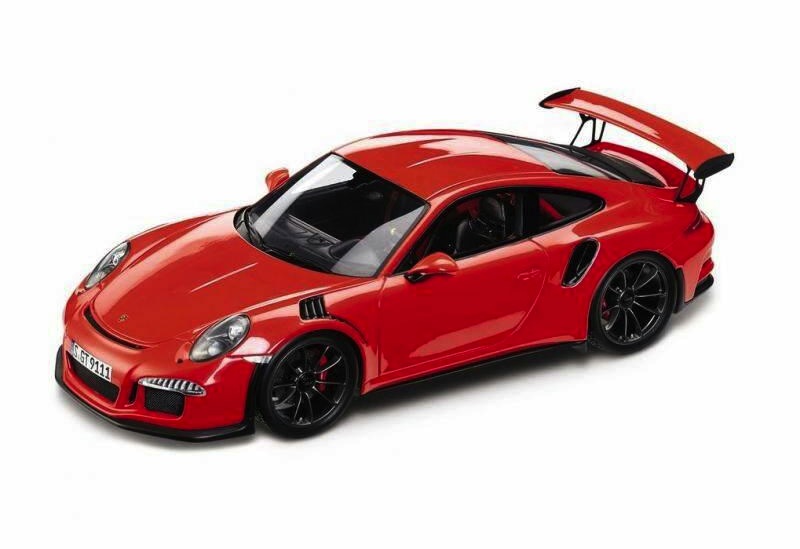 991 Porsche 911 GT3 RS model car reveals turbo engine?