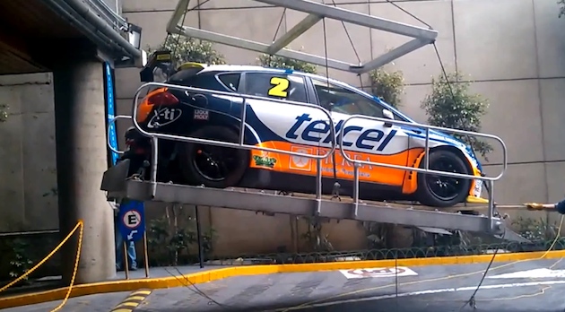Seat Leon Cupra rally car falls off hoist