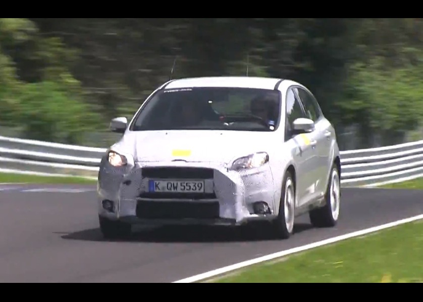 Video: 2016 Ford Focus RS prototype spotted, looks quick