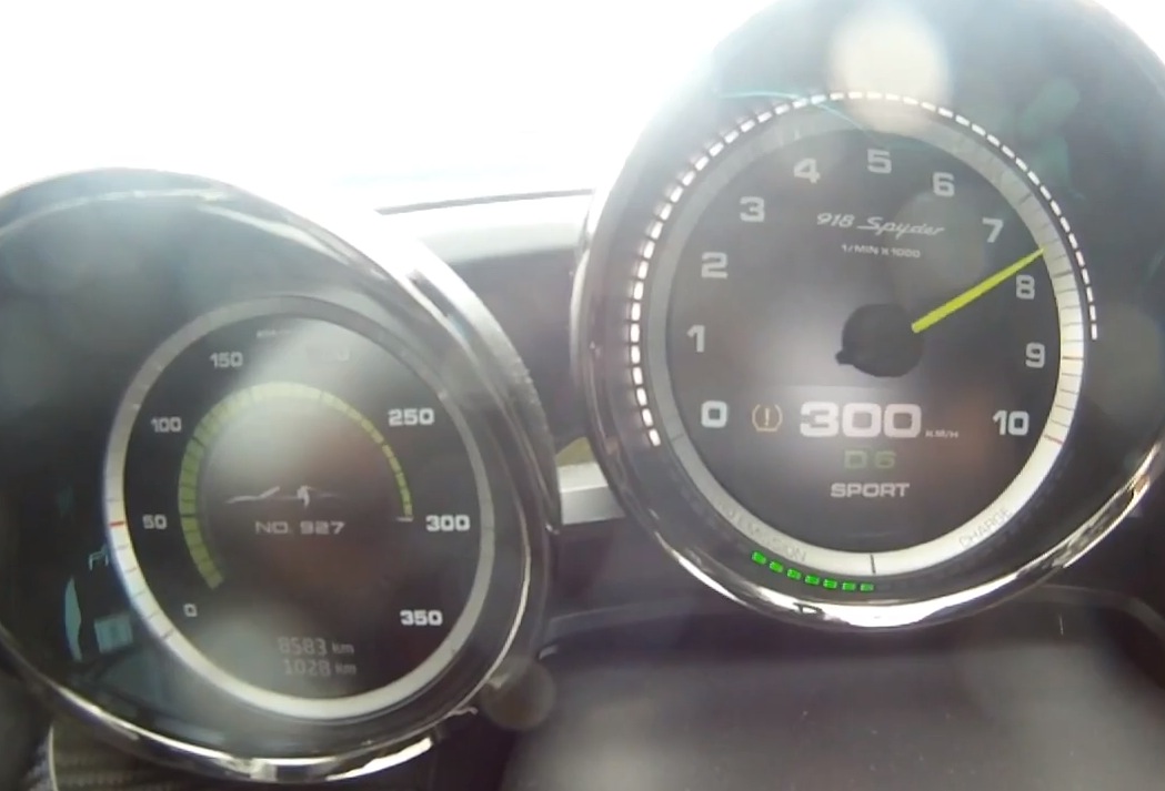 Porsche 918 Spyder does 0-333km/h