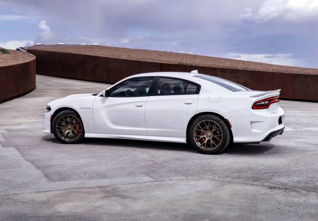 2015 Dodge Charger SRT Hellcat-rear wing