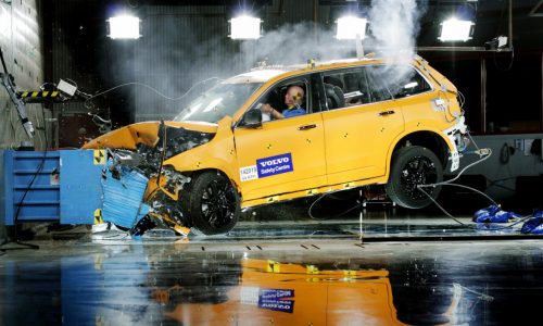 2015 Volvo XC90 crash tests show excellent safety
