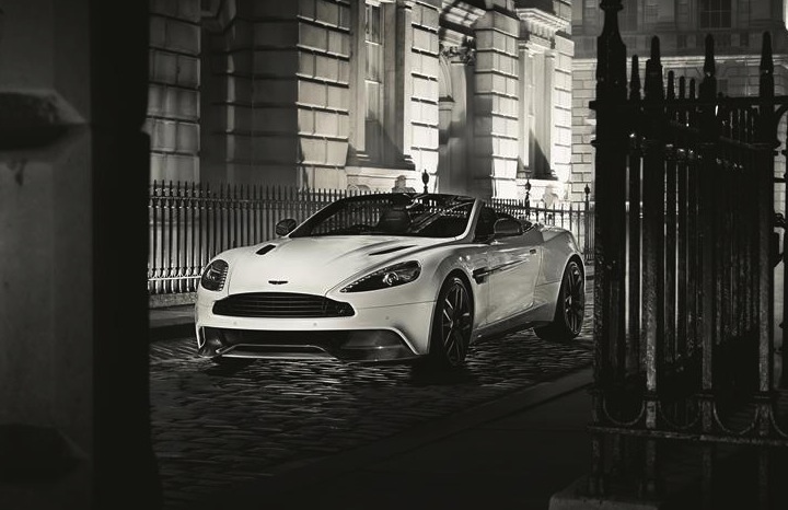 Aston Martin Vanquish Carbon Edition revealed
