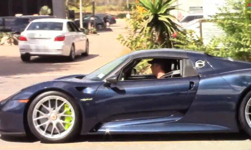 Jerry Seinfeld spotted in his Porsche 918 Spyder