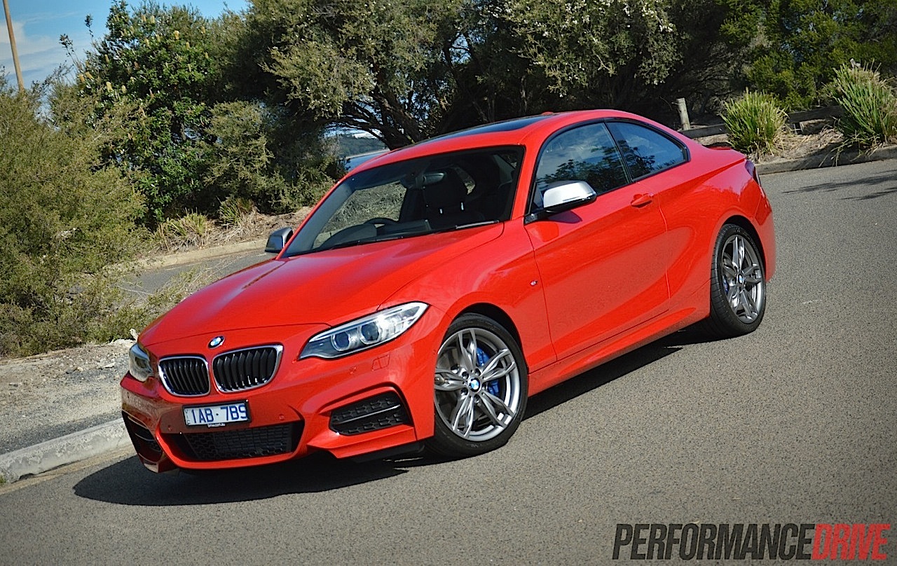 2014 BMW M235i review (video)