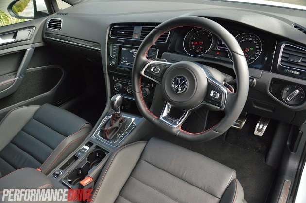 2014 VW Golf GTI Performance-interior