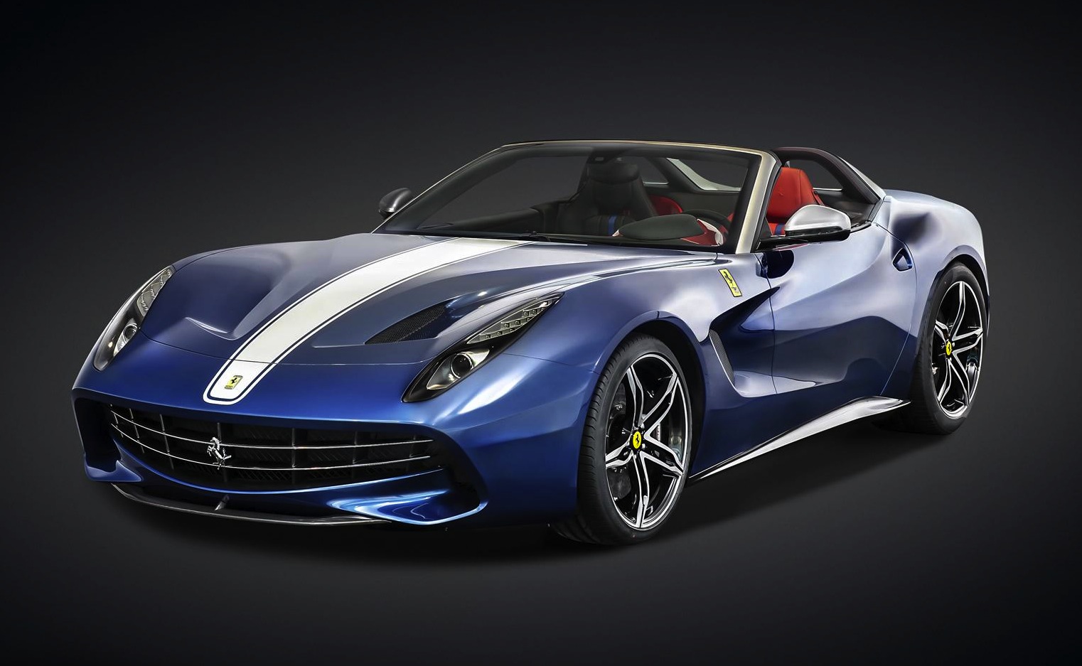 Ferrari F60America revealed, celebrates US market 60th anniversary