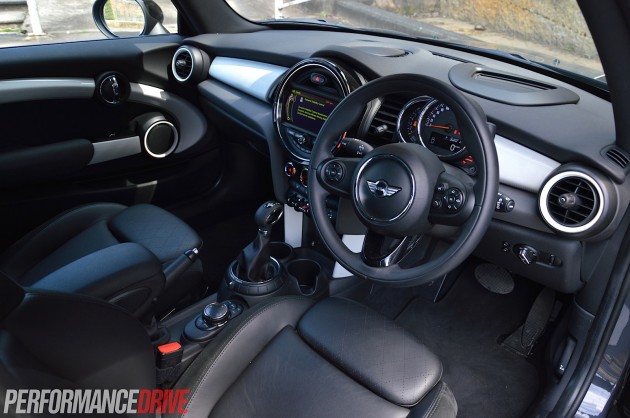 2014 MINI Cooper S review (video) – PerformanceDrive