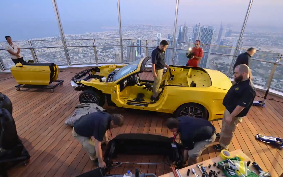 Ford assembles 2015 Mustang on world’s tallest building (video)