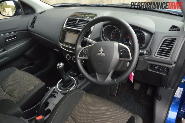 2015 Mitsubishi ASX LS 2WD dash