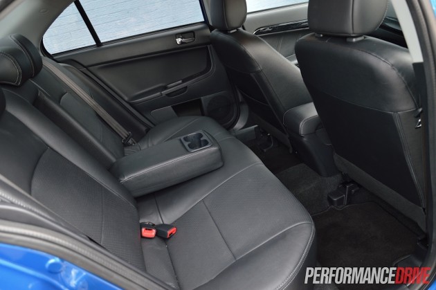 2015 Mitsubishi Lancer XLS-rear seats