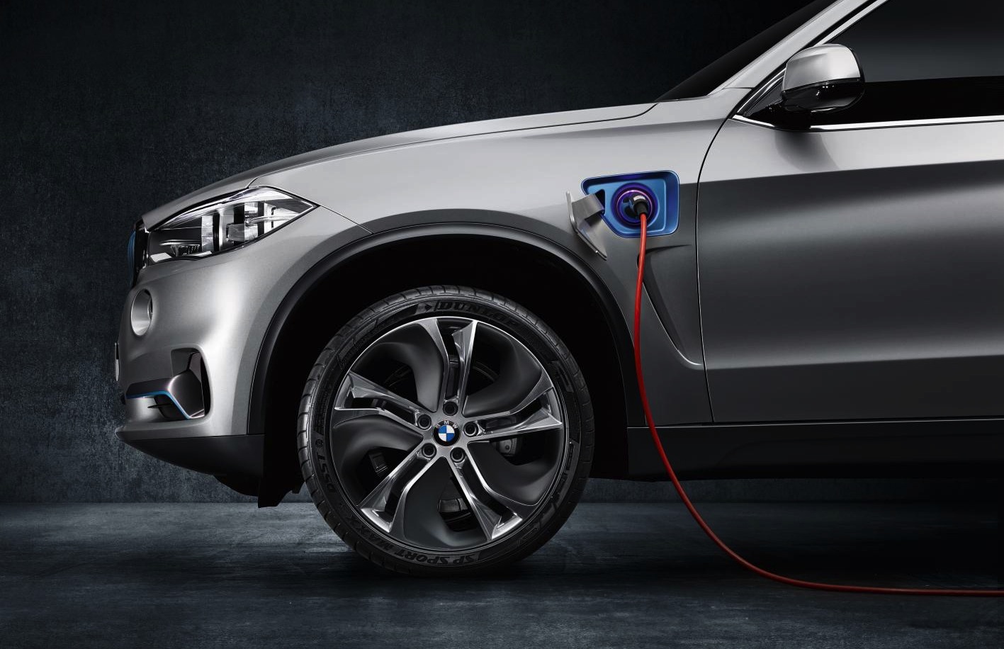 BMW to introduce plug-in hybrid version of every model