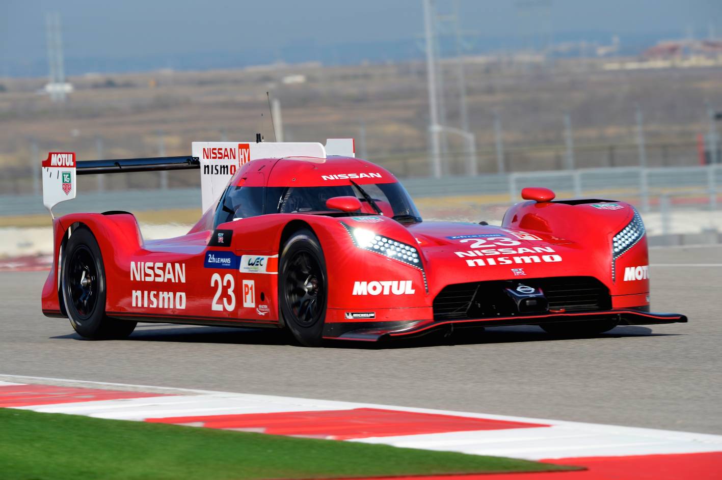 2015 Nissan GT-R LM Nismo racer revealed