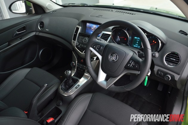 2015 Holden Cruze SRi-interior
