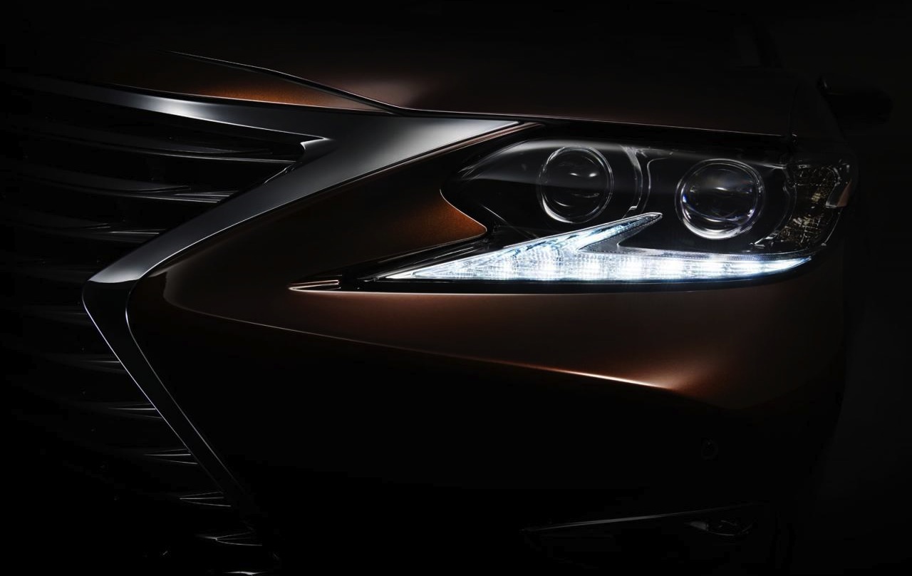 2016 Lexus ES previewed before Shanghai debut