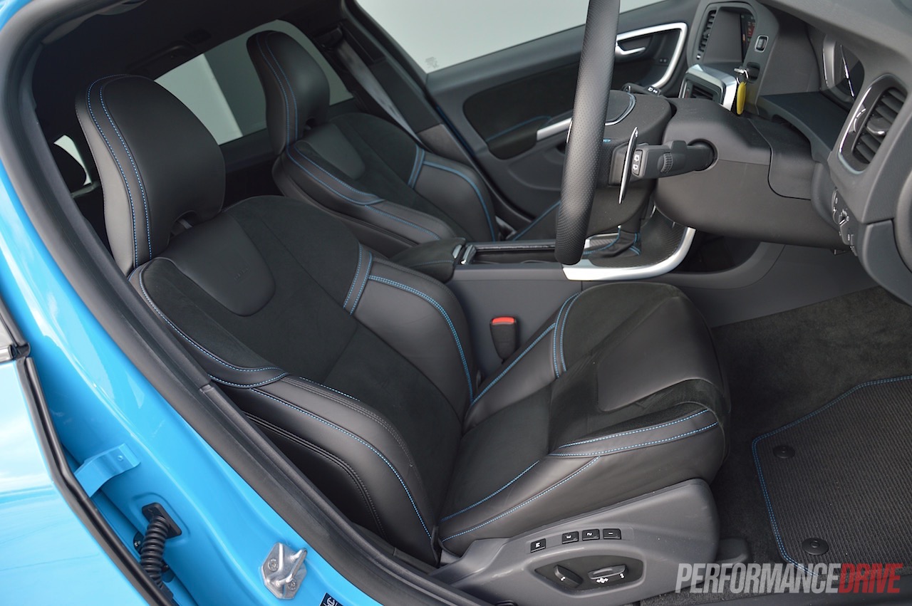 2015 Volvo V60 Polestar-front seats