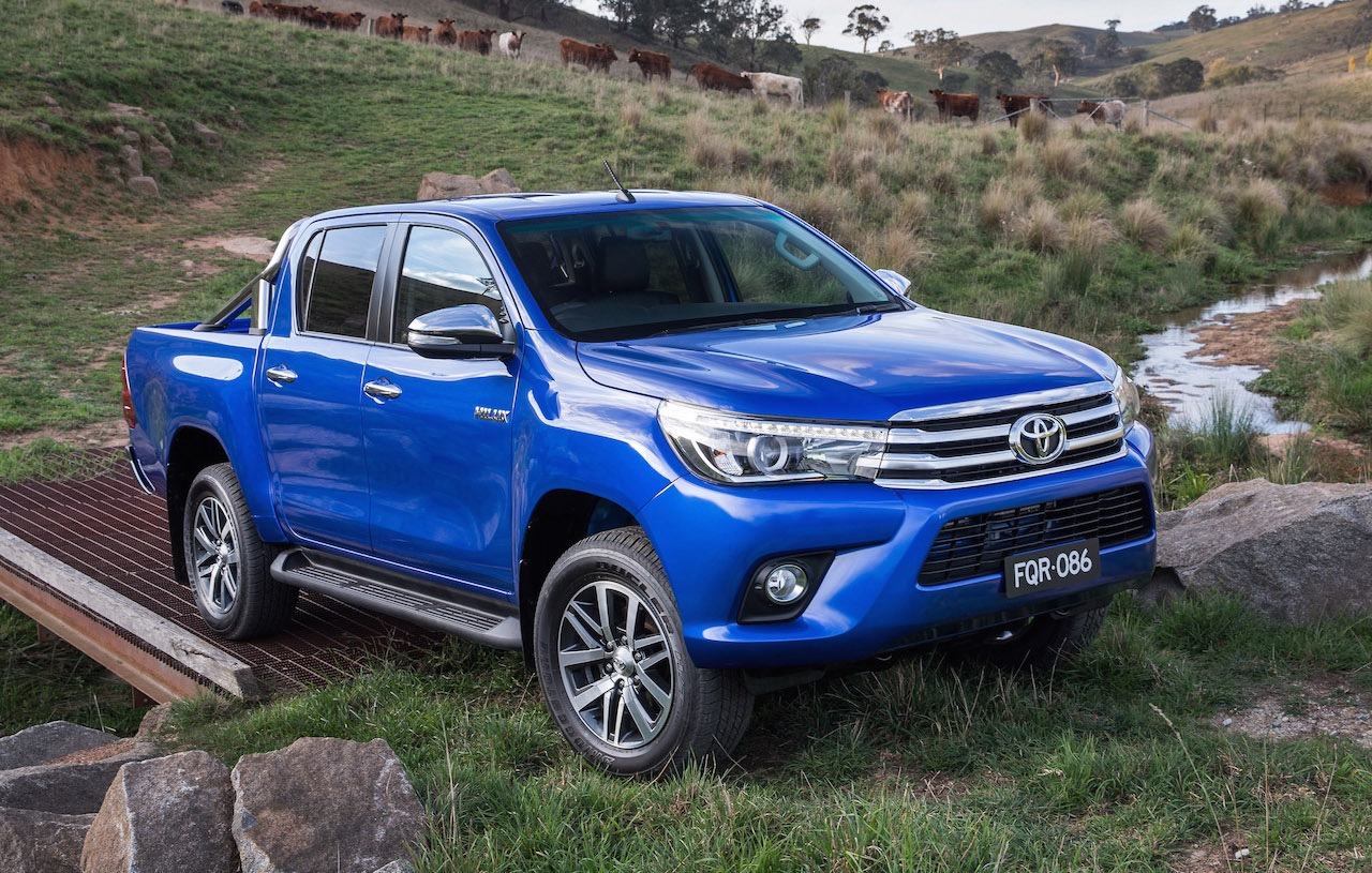 2016 Toyota HiLux unveiled, on sale in Australia in October