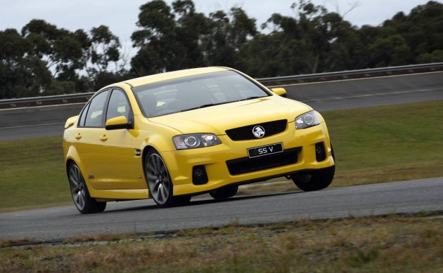 top motoring wins 2011 Holden VE Commodore