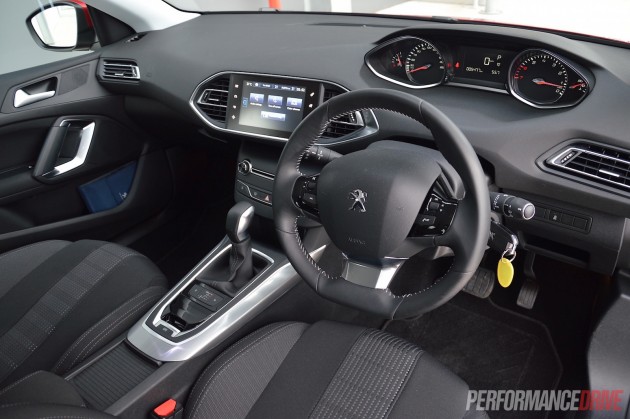 2015 Peugeot 308 Allure-interior