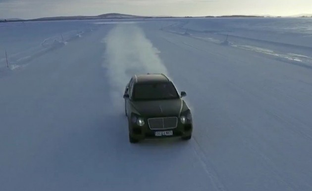 Bentley Bentayga snow preview