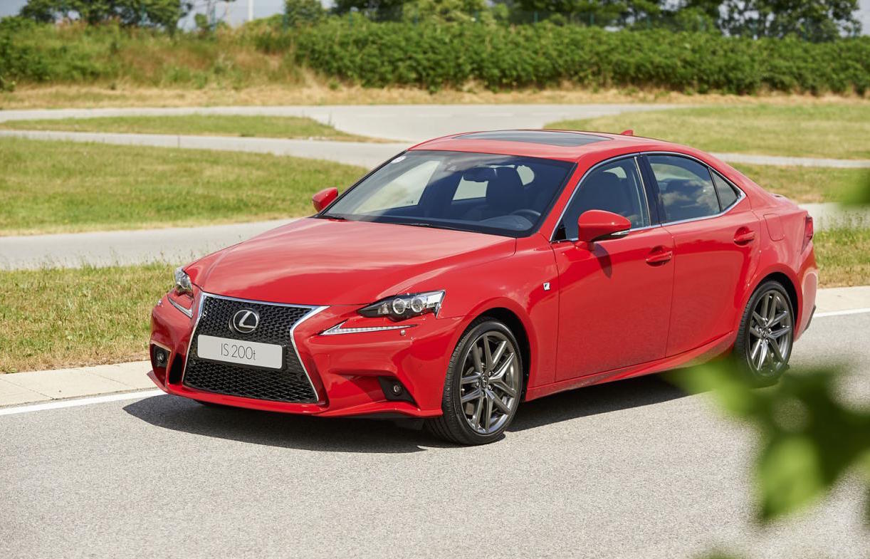 Lexus IS 200t officially confirmed & revealed
