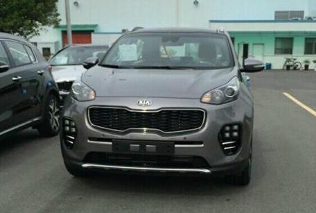 2016 Kia Sportage spotted, reveals new-look design (video)