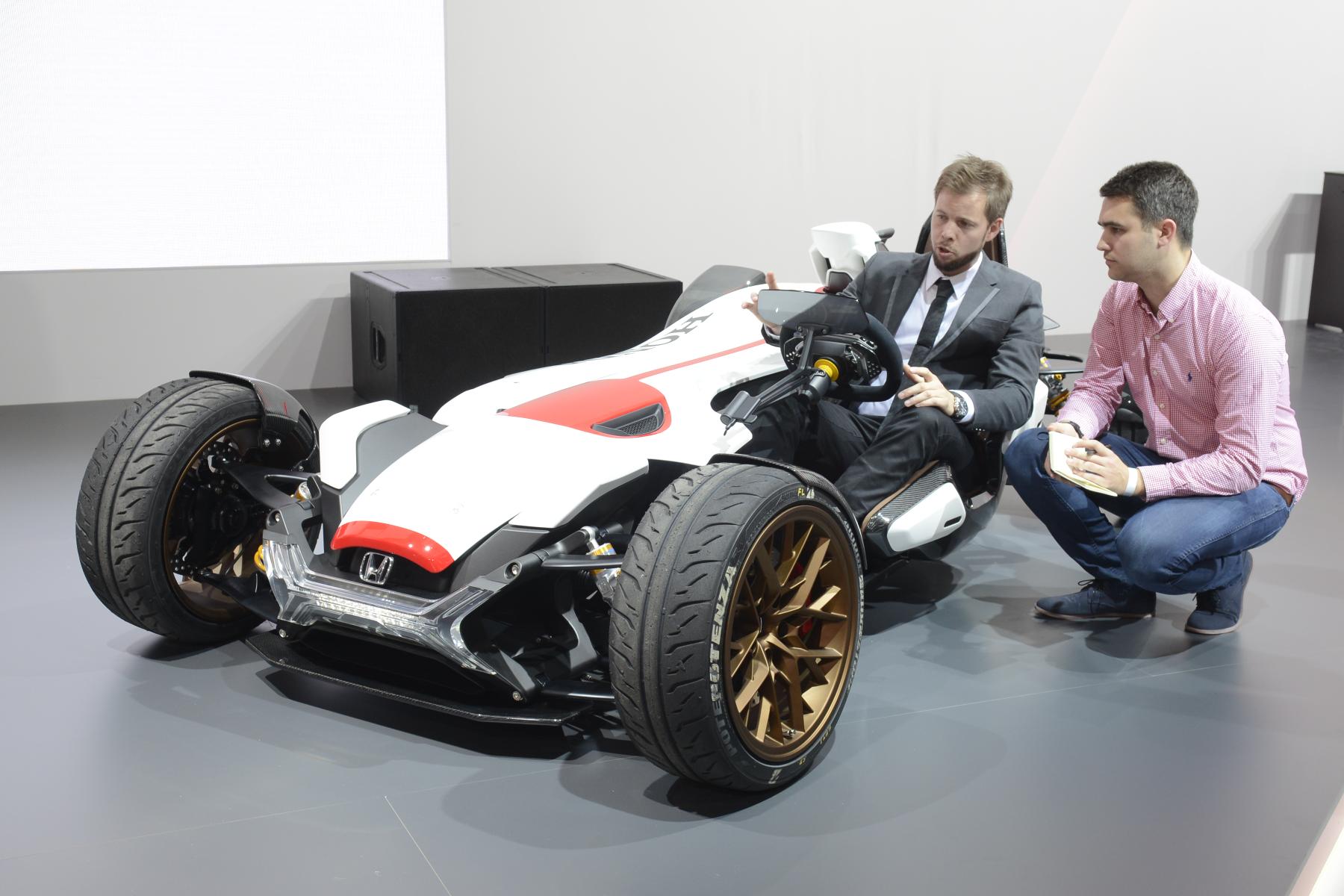 Honda 2&4 concept revealed, possible KTM X-Bow rival?