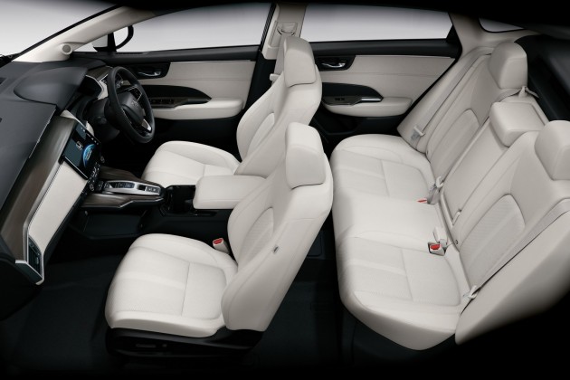 2016 Honda Clarity Fuel Cell-interior
